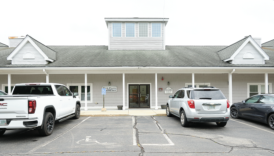 Front exterior of dental office in Londonderry